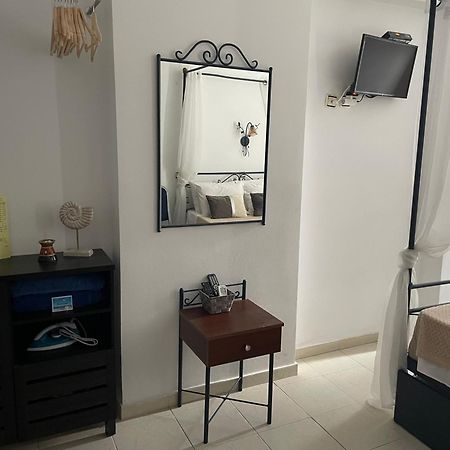 Anastasia Studios, Apartments & Suites アルハンゲロス エクステリア 写真